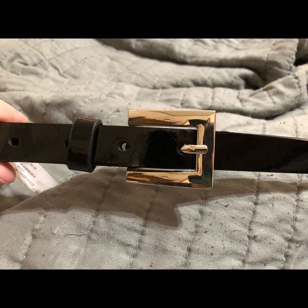 Black patent belt with silver buckle 3/4 inch 4x